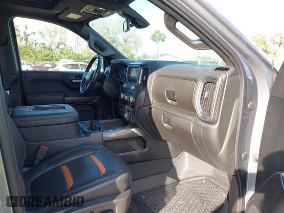 2021 GMC Sierra 1500 AT4 with VIN 1GTU9EET8MZ271591, listed as a IAAI auction lot 41566653 with 49,923 mi miles. Bid and sale history available at carsss.com. Image 5.