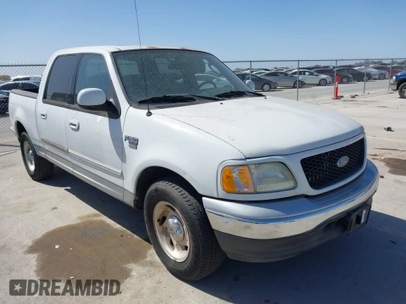 2003 Ford F-150 XLT with VIN 1FTRW076X3KD16370, listed as a IAAI auction lot 41848698 with Not Provided miles. Bid and sale history available at carsss.com. Image 1.