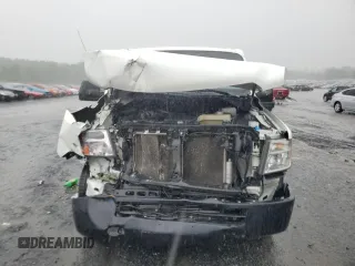 2017 Nissan NV Cargo S z VIN 1N6BF0KM2HN802844, wystawiony jako Copart lot #64149684 z przebiegiem 193 228 mil mil oraz Szkoda całkowita • Salvage title. Historia ofert i sprzedaży dostępna na DreamBid. Obrazek 5.