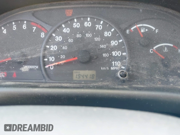 2002 Suzuki XL-7 Standard with VIN JS3TX92V124124409, listed as a IAAI auction lot 42166017 with 194,418 mi miles. Bid and sale history available at carsss.com. Image 7.
