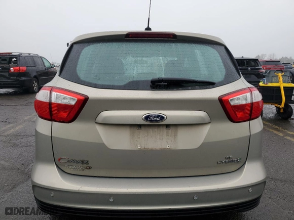 2015 Ford C-Max Hybrid SE with VIN 1FADP5AU3FL100103, listed as a Copart auction lot 51504245 with 29,147 mi miles and Salvage Title. Bid and sale history available at carsss.com. Image 6.