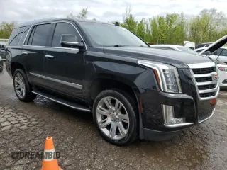 2017 Cadillac Escalade Luxury z VIN 1GYS4BKJXHR357895, wystawiony jako Copart lot #56396535 z przebiegiem 121 127 mil mil oraz Tytuł czysty. Historia ofert i sprzedaży dostępna na DreamBid. Obrazek 4.