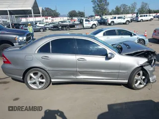 2006 Mercedes-Benz C 230 Sport с VIN WDBRF52H76A867404, выставлен на аукционе IAAI как лот 42217695 с пробегом 117 558 миль миль и . История ставок и продаж доступна на DreamBid. Изображение 13.