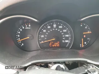 2014 Kia Sorento LX z VIN 5XYKT4A6XEG509539, wystawiony jako Copart lot #60670185 z przebiegiem 164 919 mil mil oraz Czysty tytuł • Clean title. Historia ofert i sprzedaży dostępna na DreamBid. Obrazek 9.