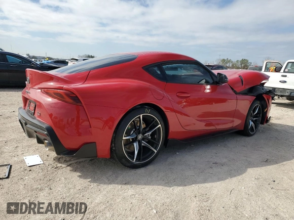 2020 Toyota Supra 3.0 z VIN WZ1DB4C06LW022733, wystawiony jako Copart lot #45703115 z przebiegiem 5 682 mil mil oraz Szkoda całkowita • Salvage title. Historia ofert i sprzedaży dostępna na DreamBid. Obrazek 3.