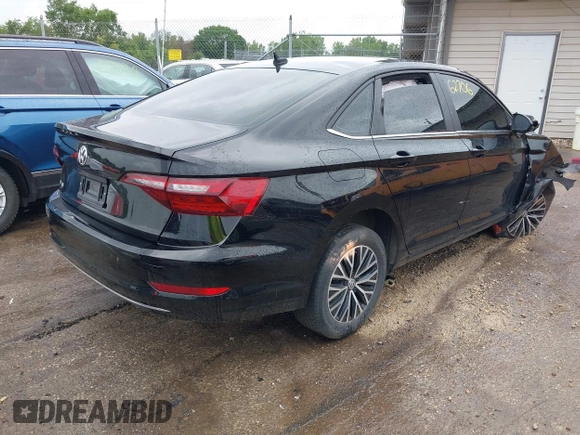 2020 Volkswagen Jetta S z VIN 3VWC57BU6LM085223, wystawiony jako IAAI lot #42562706 z przebiegiem 80 290 mil mil oraz . Historia ofert i sprzedaży dostępna na DreamBid. Obrazek 4.