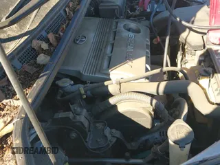 2005 Toyota Sienna CE z VIN 5TDZA23C15S371842, wystawiony jako IAAI lot #43437544 z przebiegiem 130 584 mil mil oraz . Historia ofert i sprzedaży dostępna na DreamBid. Obrazek 13.