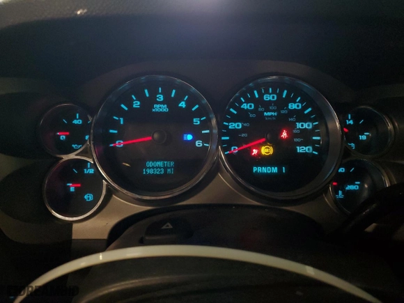 2008 Chevrolet Silverado 2500HD LT w/2LT with VIN 1GCHK29K68E122115, listed as a Copart auction lot 42399465 with 198,323 mi miles and Clean Title. Bid and sale history available at carsss.com. Image 9.