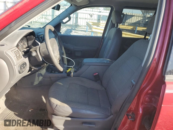 2004 Ford Explorer XLS z VIN 1FMZU62K94ZA67481, wystawiony jako Copart lot #47199445 z przebiegiem Nie podano mil oraz Szkoda całkowita • Salvage title. Historia ofert i sprzedaży dostępna na DreamBid. Obrazek 7.