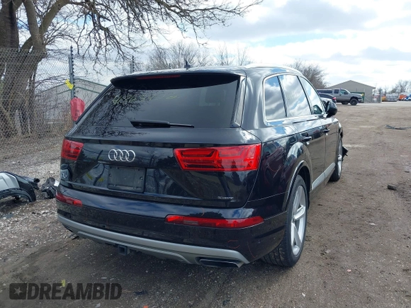 2019 Audi Q7 Prestige with VIN WA1VABF75KD030619, listed as a IAAI auction lot 41865422 with 66,151 mi miles and . Bid and sale history available at DreamBid. Image 4.