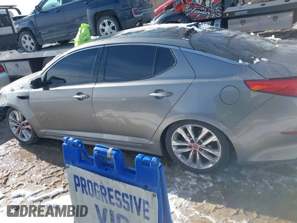 2015 Kia Optima SX Turbo with VIN 5XXGR4A63FG449274, listed as a IAAI auction lot 41600422 with 158,133 mi miles. Bid and sale history available at carsss.com. Image 14.
