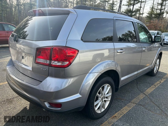 2017 Dodge Journey SXT z VIN 3C4PDDBG5HT578436, wystawiony jako Copart lot #49519165 z przebiegiem 70 111 mil mil oraz Czysty tytuł • Clean title. Historia ofert i sprzedaży dostępna na DreamBid. Obrazek 4.