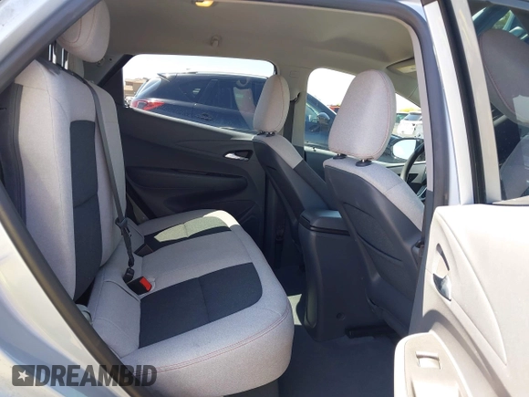 2017 Chevrolet Bolt EV LT z VIN 1G1FW6S08H4185243, wystawiony jako IAAI lot #42184763 z przebiegiem 78 347 mil mil oraz . Historia ofert i sprzedaży dostępna na DreamBid. Obrazek 8.