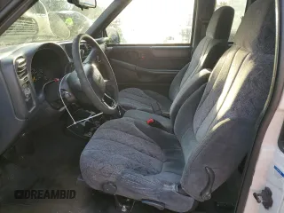 1999 GMC Sonoma SLS with VIN 1GTCS194XX8535397, listed as a Copart auction lot 45592295 with 126,021 mi miles and Salvage Title. Bid and sale history available at DreamBid. Image 7.