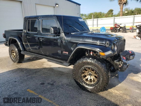 2020 Jeep Gladiator Rubicon z VIN 1C6JJTBG5LL101185, wystawiony jako Copart lot #83012014 z przebiegiem Nie podano mil oraz Nie do naprawy • Non repairable. Historia ofert i sprzedaży dostępna na DreamBid. Obrazek 4.