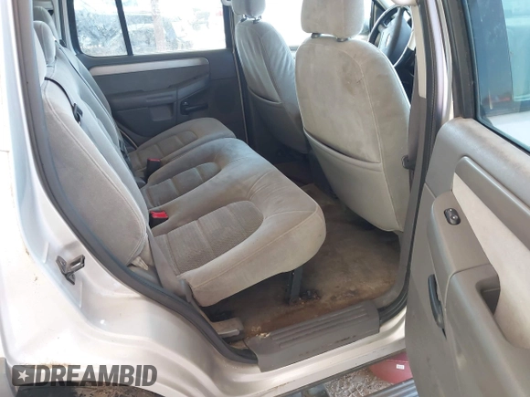 2004 Ford Explorer XLT z VIN 1FMZU73K94UA73489, wystawiony jako IAAI lot #42368974 z przebiegiem 221 365 mil mil oraz . Historia ofert i sprzedaży dostępna na DreamBid. Obrazek 8.