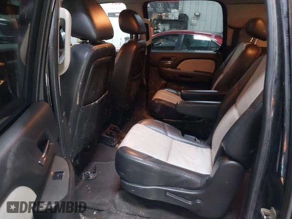 2008 Chevrolet Suburban LTZ with VIN 3GNFK16328G191186, listed as a IAAI auction lot 42102717 with 185,236 mi miles and . Bid and sale history available at DreamBid. Image 8.