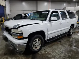 2001 Chevrolet Suburban LS with VIN 1GNFK16T71J274858, listed as a Copart auction lot 41432605 with 215,844 mi miles and Salvage Title. Bid and sale history available at carsss.com. Image 1.