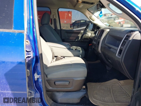 2015 Ram 1500 Express z VIN 1C6RR7KTXFS600736, wystawiony jako IAAI lot #41930522 z przebiegiem 79 805 mil mil oraz . Historia ofert i sprzedaży dostępna na DreamBid. Obrazek 5.