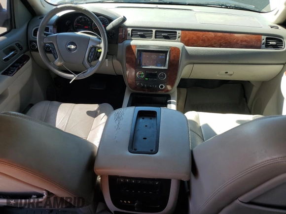 2012 Chevrolet Tahoe LT z VIN 1GNSKBE03CR235054, wystawiony jako Copart lot #47455285 z przebiegiem 174 217 mil mil oraz Szkoda całkowita • Salvage title. Historia ofert i sprzedaży dostępna na DreamBid. Obrazek 8.
