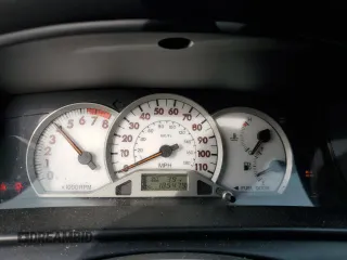 2005 Toyota Corolla CE with VIN 1NXBR32E45Z411163, listed as a Copart auction lot 44561615 with 185,479 mi miles and Salvage Title. Bid and sale history available at DreamBid. Image 9.