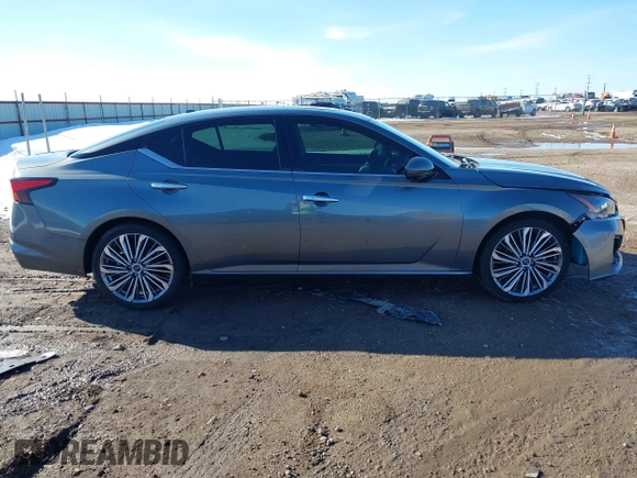 2023 Nissan Altima SL with VIN 1N4BL4EV5PN324057, listed as a IAAI auction lot 41299178 with 47,232 mi miles and . Bid and sale history available at DreamBid. Image 14.