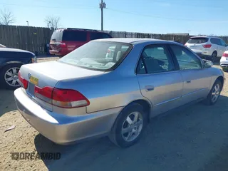 2002 Honda Accord EX z VIN 1HGCG56542A144609, wystawiony jako IAAI lot #41706668 z przebiegiem 220 536 mil mil oraz . Historia ofert i sprzedaży dostępna na DreamBid. Obrazek 4.