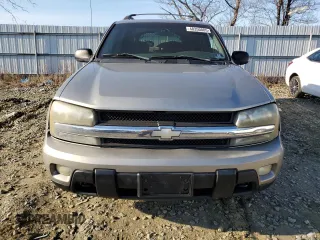 2003 Chevrolet TrailBlazer EXT LT with VIN 1GNET16S236105689, listed as a Copart auction lot 48350885 with 197,959 mi miles and Salvage Title. Bid and sale history available at DreamBid. Image 5.