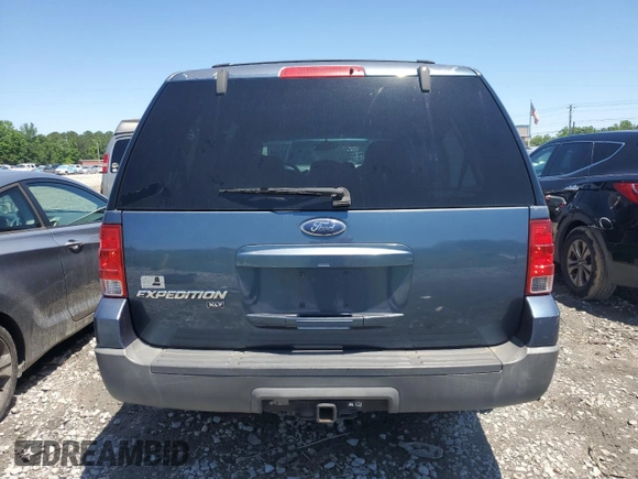 2003 Ford Expedition Special Service z VIN 1FMRU15W13LA27494, wystawiony jako Copart lot #58026365 z przebiegiem 230 893 mil mil oraz Szkoda całkowita • Salvage title. Historia ofert i sprzedaży dostępna na DreamBid. Obrazek 6.