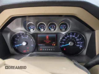 2015 Ford F-250 Lariat z VIN 1FT7W2BTXFEC34304, wystawiony jako Copart lot #55057775 z przebiegiem 128 368 mil mil oraz Szkoda całkowita • Salvage title. Historia ofert i sprzedaży dostępna na DreamBid. Obrazek 9.