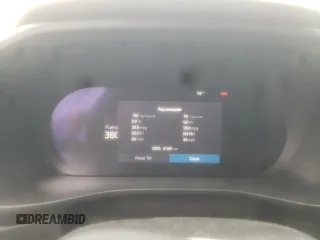 2023 Volvo XC40 Ultimate Bright Theme с VIN YV4L12UA8P2037138, выставлен на аукционе Copart как лот 43760214 с пробегом 6 561 миль миль и . История ставок и продаж доступна на DreamBid. Изображение 9.