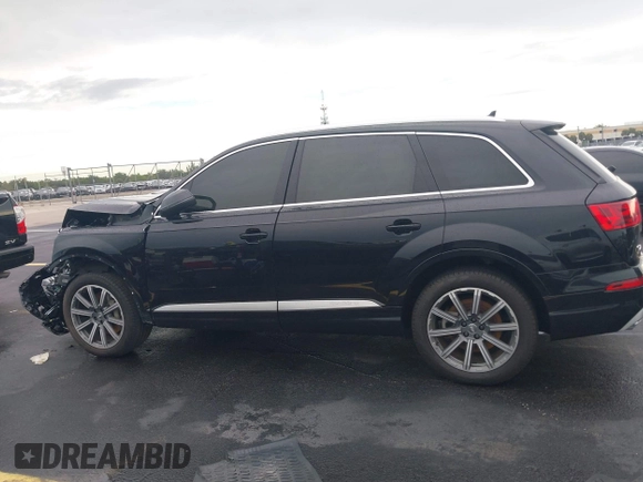 2018 Audi Q7 Premium Plus with VIN WA1LAAF75JD000651, listed as a IAAI auction lot 42406820 with Not provided miles and . Bid and sale history available at DreamBid. Image 14.