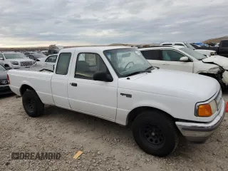 1997 Ford Ranger XLT with VIN 1FTCR14X7VPA62820, listed as a Copart auction lot 44220685 with 134,973 mi miles and Salvage Title. Bid and sale history available at DreamBid. Image 4.