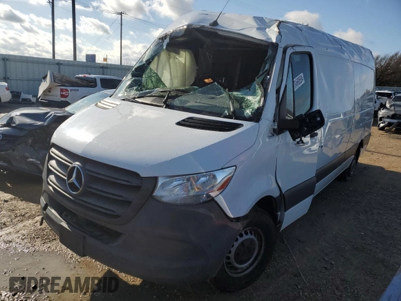 2022 Mercedes-Benz Sprinter Cargo with VIN W1Y40CHY0NT101988, listed as a Copart auction lot 84688584 with 71,888 mi miles and Salvage Title. Bid and sale history available at carsss.com. Image 1.