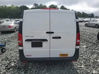 2023 Mercedes-Benz Metris Cargo z VIN W1YV0CEY0P4239049, wystawiony jako Copart lot #57568115 z przebiegiem 151 325 mil mil oraz Tytuł czysty. Historia ofert i sprzedaży dostępna na DreamBid. Obrazek 6.
