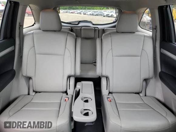 2018 Toyota Highlander SE with VIN 5TDJZRFH9JS858688, listed as a Copart auction lot 55343275 with 103,287 mi miles and Salvage title. Bid and sale history available at DreamBid. Image 10.