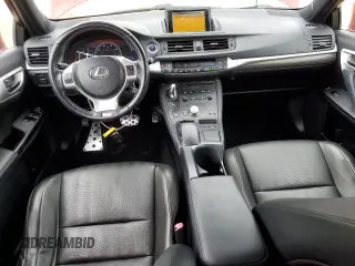 2012 Lexus CT 200h z VIN JTHKD5BH8C2089465, wystawiony jako Copart lot #55128435 z przebiegiem 149 501 mil mil oraz Szkody całkowita. Historia ofert i sprzedaży dostępna na DreamBid. Obrazek 8.