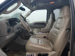 2003 Ford Excursion Limited z VIN 1FMNU43S03EB70747, wystawiony jako Copart lot #58024235 z przebiegiem 199 836 mil mil oraz Czysty tytuł • Clean title. Historia ofert i sprzedaży dostępna na DreamBid. Obrazek 7.