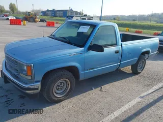 1996 Chevrolet Silverado 1500 with VIN 1GCEC14W2TZ142772, listed as a IAAI auction lot 41986326 with 249,738 mi miles and . Bid and sale history available at DreamBid. Image 2.