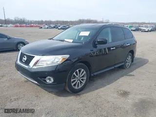 2014 Nissan Pathfinder S with VIN 5N1AR2MM6EC727759, listed as a IAAI auction lot 41698273 with 184,800 mi miles. Bid and sale history available at carsss.com. Image 2.