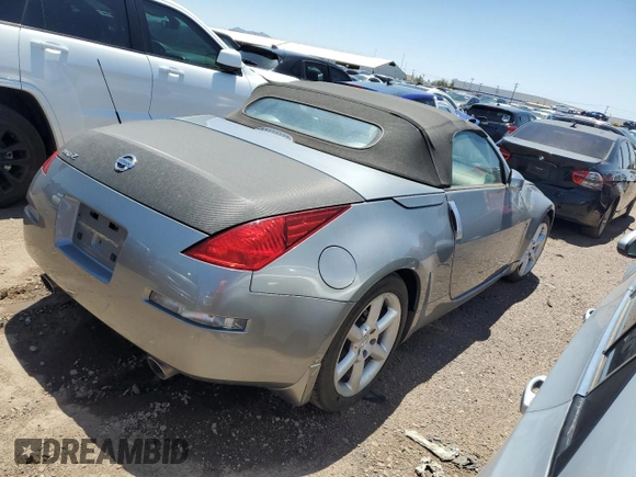 2005 Nissan 350Z Touring with VIN JN1AZ36A45M752783, listed as a Copart auction lot 52625065 with 56,385 mi miles and Clean title. Bid and sale history available at DreamBid. Image 3.