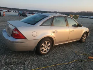 2007 Ford Five Hundred SEL z VIN 1FAHP24147G129993, wystawiony jako Copart lot #44354355 z przebiegiem 253 410 mil mil oraz Szkody całkowita. Historia ofert i sprzedaży dostępna na DreamBid. Obrazek 3.