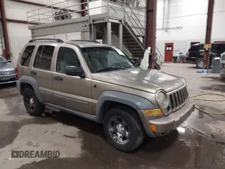 2005 Jeep Liberty Sport with VIN 1J4GL48K15W593739, listed as a IAAI auction lot 41169805 with 200,482 mi miles. Bid and sale history available at carsss.com. Image 1.