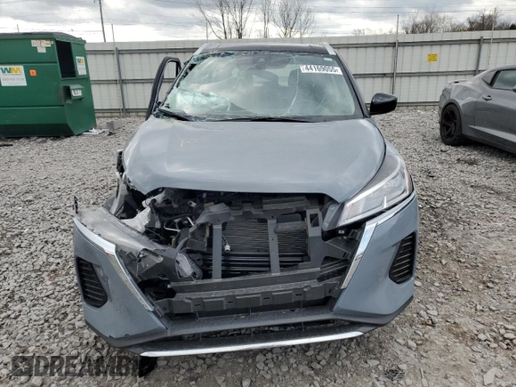 2024 Nissan Kicks SV with VIN 3N1CP5CVXRL520819, listed as a Copart auction lot 44169055 with 4,729 mi miles and Salvage Title. Bid and sale history available at DreamBid. Image 5.