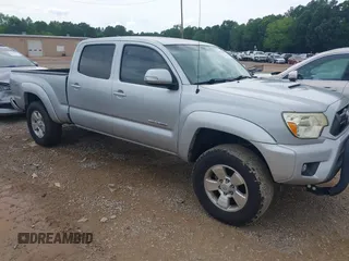 2012 Toyota Tacoma with VIN 3TMMU4FN2CM046933, listed as a IAAI auction lot 42512293 with 221,714 mi miles and . Bid and sale history available at DreamBid. Image 1.