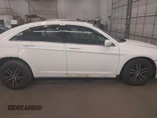 2013 Chrysler 200 Limited with VIN 1C3CCBCG5DN745686, listed as a IAAI auction lot 41850100 with 162,298 mi miles. Bid and sale history available at carsss.com. Image 13.