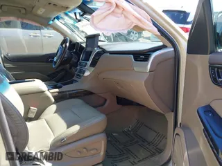 2016 GMC Yukon XL SLE with VIN 1GKS2FKC9GR458451, listed as a IAAI auction lot 41664562 with 196,400 mi miles. Bid and sale history available at carsss.com. Image 5.