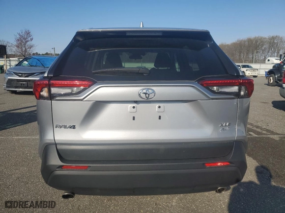 2024 Toyota RAV4 XLE with VIN 2T3P1RFV8RC455305, listed as a Copart auction lot 52360945 with 22,766 mi miles and Clean Title. Bid and sale history available at carsss.com. Image 6.