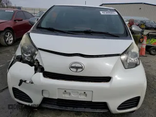 2012 Scion iQ with VIN JTNJJXB0XCJ011508, listed as a Copart auction lot 42368065 with 161,965 mi miles and Salvage title. Bid and sale history available at DreamBid. Image 5.