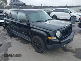 2013 Jeep Patriot Sport with VIN 1C4NJPBAXDD186582, listed as a IAAI auction lot 42736742 with 136,290 mi miles and . Bid and sale history available at DreamBid. Image 1.